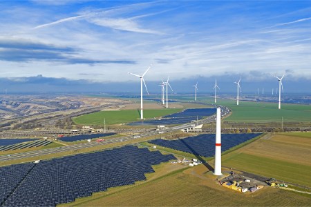 RWE commissions large scale solar farms in Germany