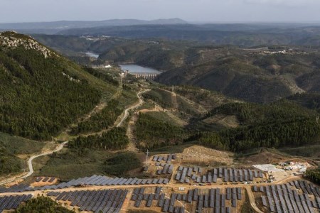 EDP brings Portugal’s first hybrid hydro-solar project into operation