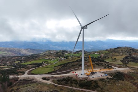 EIB and Iberdrola sign €175 million green loan to support Tâmega wind farms construction