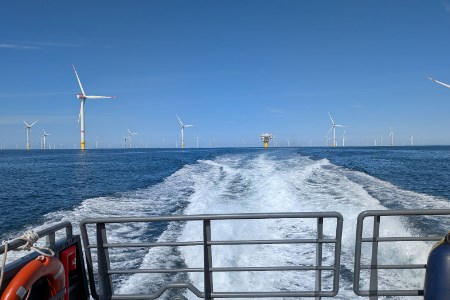 Mejora de la fiabilidad de las líneas eléctricas submarinas en energía eólica marina