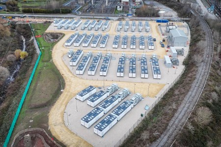 Ferrybridge BESS de SSE entra en pleno funcionamiento